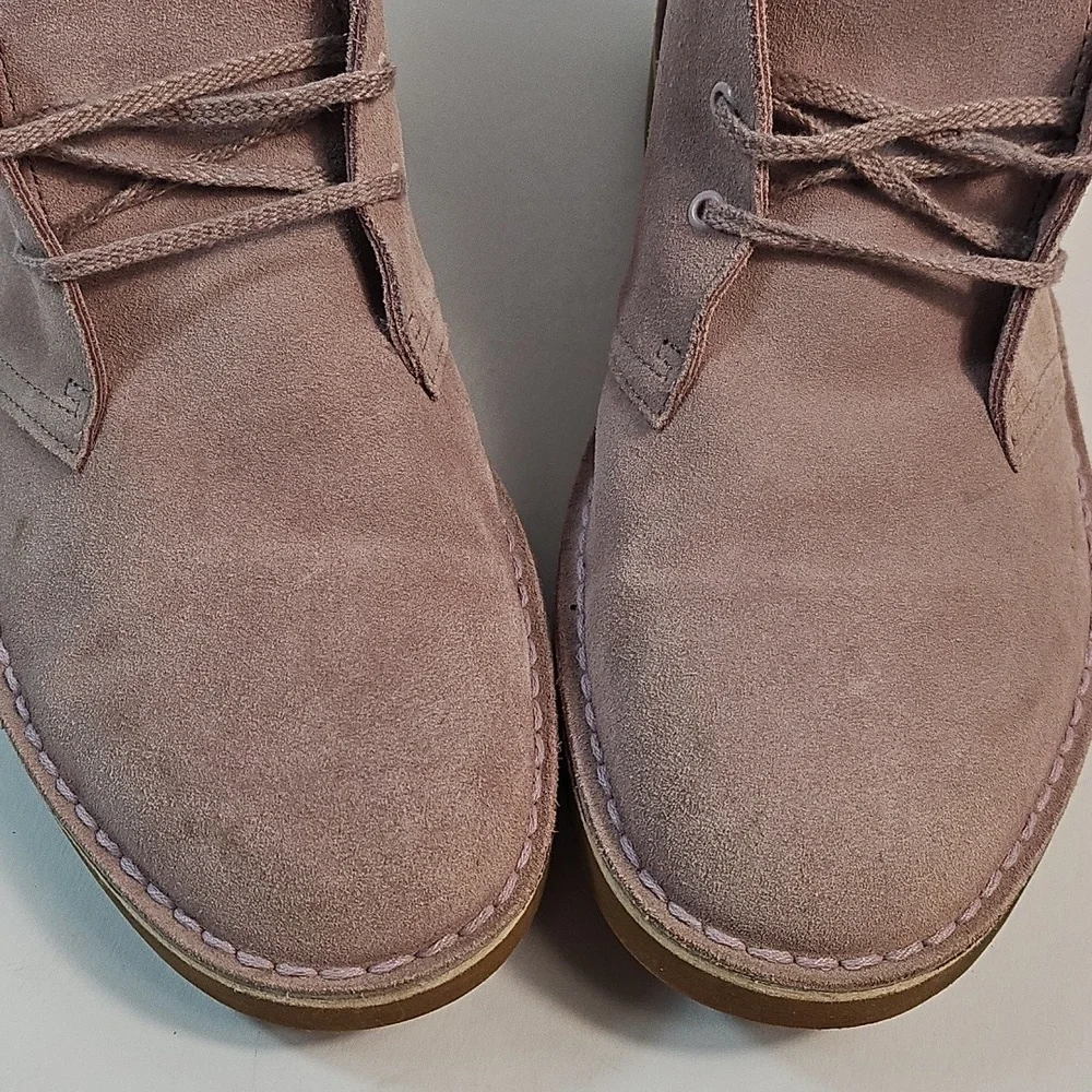 Clarks Collection Pale Pink Suede Leather Lace Up Chukka Desert Ankle Boot